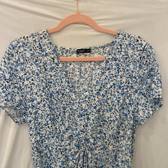 Cotton On blue floral cinched waist short sleeve Size Xs - Picture 2 of 6